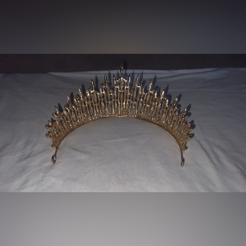 Gold Rhinestone Tiara - Picture 4 of 8